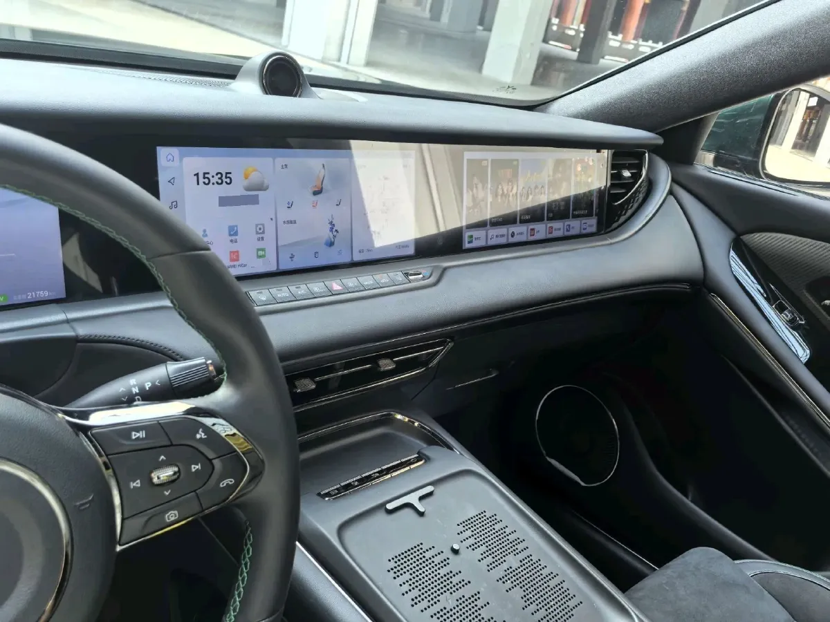 2025 Voyah FREE 1.5T 150HP L4 REEV 43KWH,autocango,china used car exporter,china ev exporter,chinese used car exporter,chinese used ev exporter