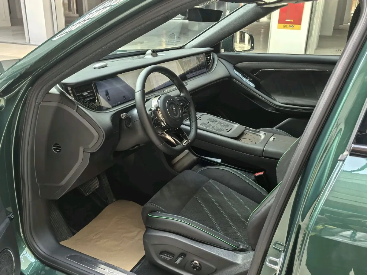 2025 Voyah FREE 1.5T 150HP L4 REEV 43KWH,autocango,china used car exporter,china ev exporter,chinese used car exporter,chinese used ev exporter