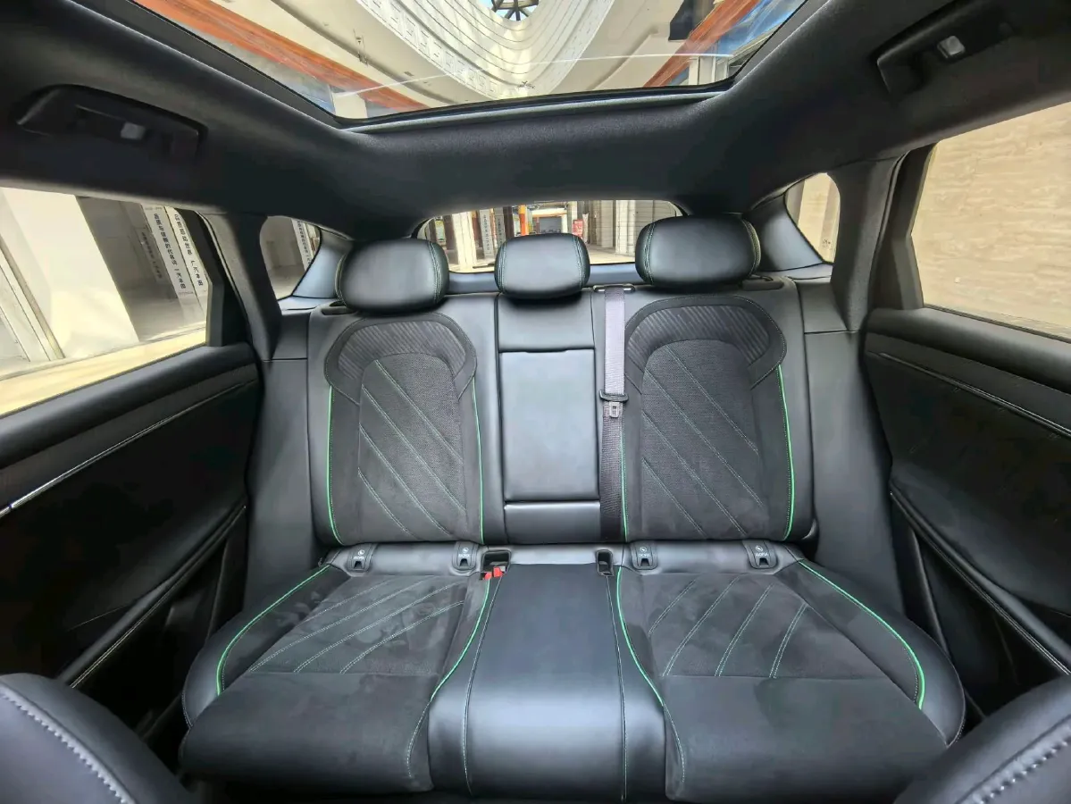 2025 Voyah FREE 1.5T 150HP L4 REEV 43KWH,autocango,china used car exporter,china ev exporter,chinese used car exporter,chinese used ev exporter