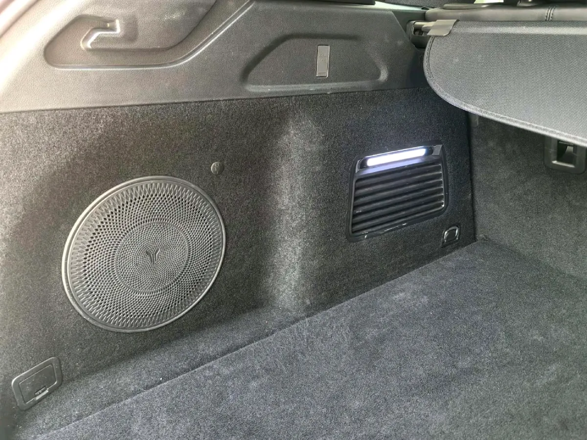 2025 Voyah FREE 1.5T 150HP L4 REEV 43KWH,autocango,china used car exporter,china ev exporter,chinese used car exporter,chinese used ev exporter