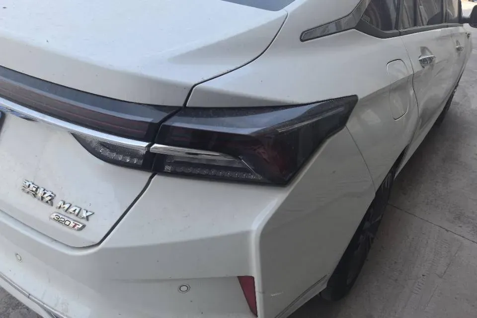 2021 DongFeng Aeolus YiXuan MAX 1.5T 190HP L4 7DCT,autocango,china used car exporter,china ev exporter,chinese used car exporter,chinese used ev exporter