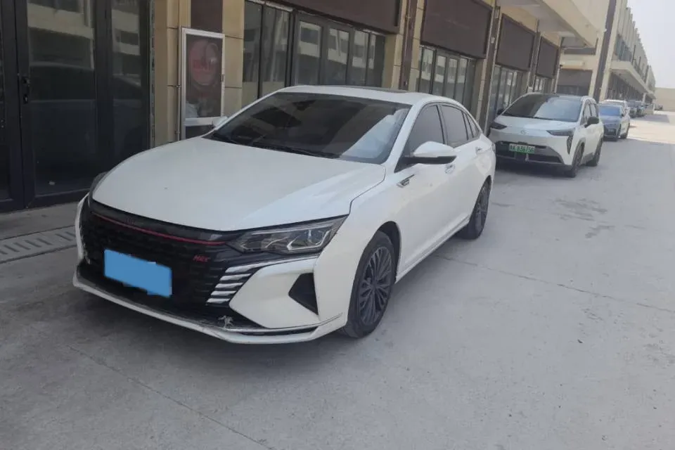 2021 DongFeng Aeolus YiXuan MAX 1.5T 190HP L4 7DCT,autocango,china used car exporter,china ev exporter,chinese used car exporter,chinese used ev exporter