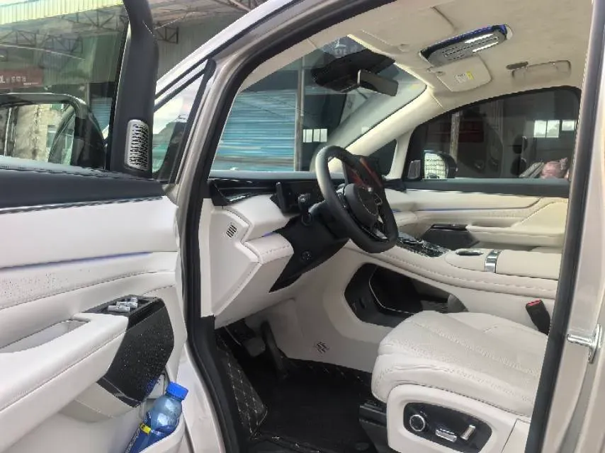 2026 Geely Galaxy V900 REEV 163HP REEV,autocango,china used car exporter,china ev exporter,chinese used car exporter,chinese used ev exporter