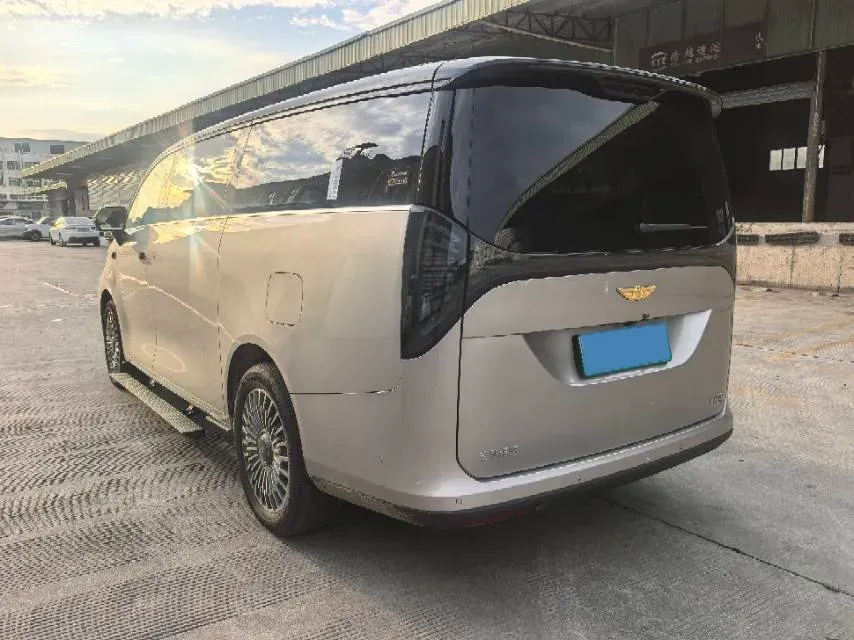 2026 Geely Galaxy V900 REEV 163HP REEV,autocango,china used car exporter,china ev exporter,chinese used car exporter,chinese used ev exporter