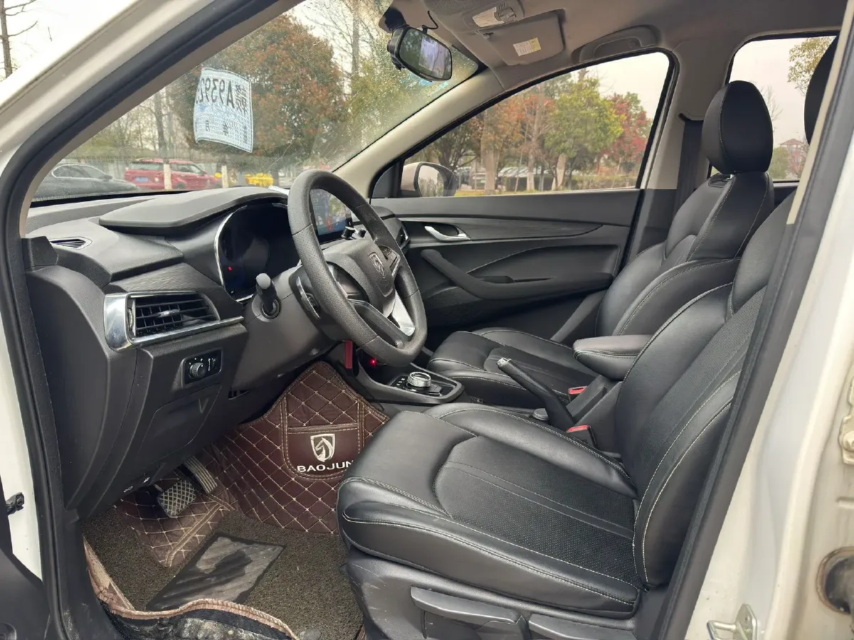 2019 BaoJun 360 1.5L 105HP L4 6MT,autocango,china used car exporter,china ev exporter,chinese used car exporter,chinese used ev exporter