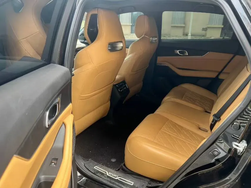 2021 ChangAn UNI-K 2.0T 233HP L4 8AT,autocango,china used car exporter,china ev exporter,chinese used car exporter,chinese used ev exporter