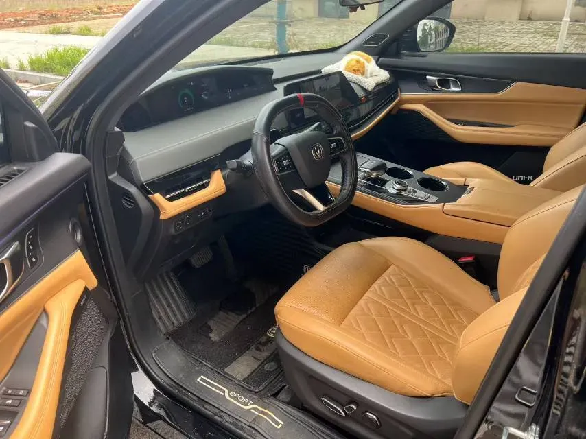 2021 ChangAn UNI-K 2.0T 233HP L4 8AT,autocango,china used car exporter,china ev exporter,chinese used car exporter,chinese used ev exporter