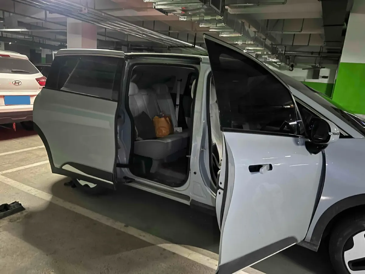 2024 ARCFOX KAOLA S BEV 58.8KWH,autocango,china used car exporter,china ev exporter,chinese used car exporter,chinese used ev exporter