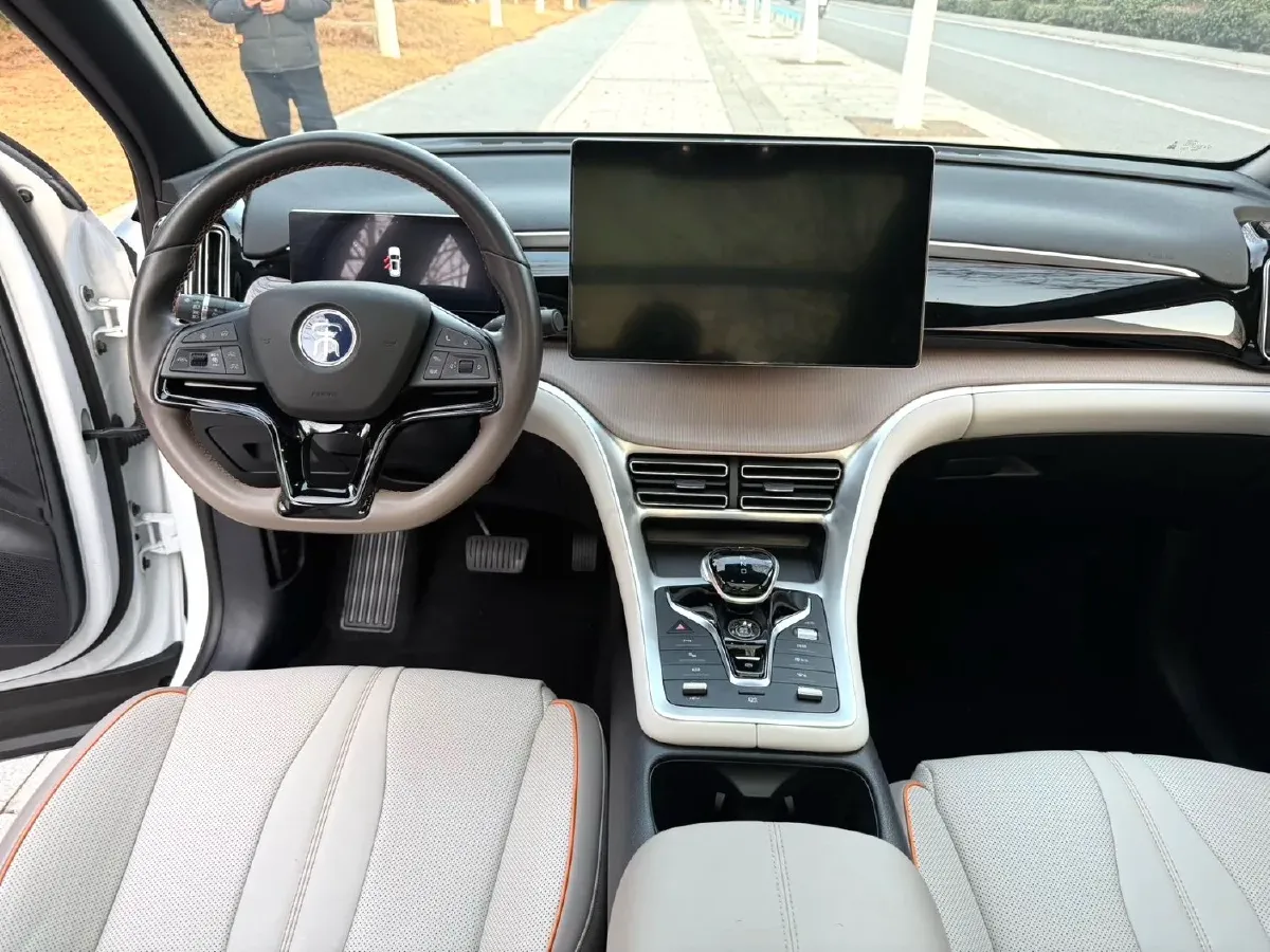 2024 BYD Song Pro 1.5L 110HP L4 E-CVT PHEV 18.3KWH,autocango,china used car exporter,china ev exporter,chinese used car exporter,chinese used ev exporter