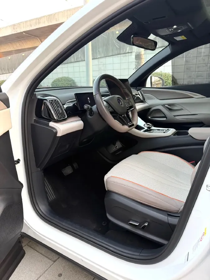 2024 BYD Song Pro 1.5L 110HP L4 E-CVT PHEV 18.3KWH,autocango,china used car exporter,china ev exporter,chinese used car exporter,chinese used ev exporter