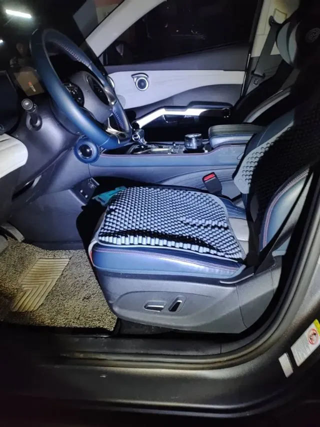 2022 Hycan Z03 BEV 64.23KWH,autocango,china used car exporter,china ev exporter,chinese used car exporter,chinese used ev exporter