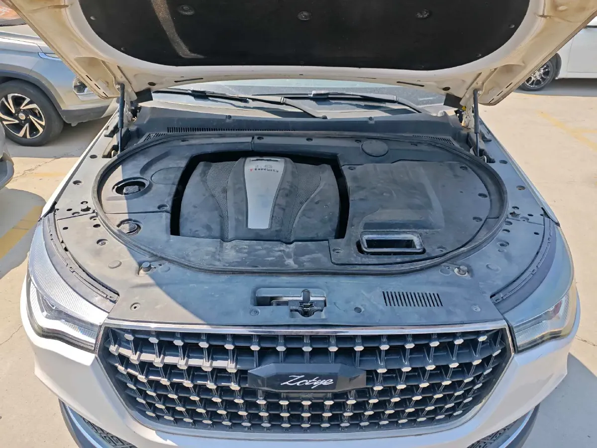 2017 Zotye T700 1.8T 177HP L4 6DCT,autocango,china used car exporter,china ev exporter,chinese used car exporter,chinese used ev exporter