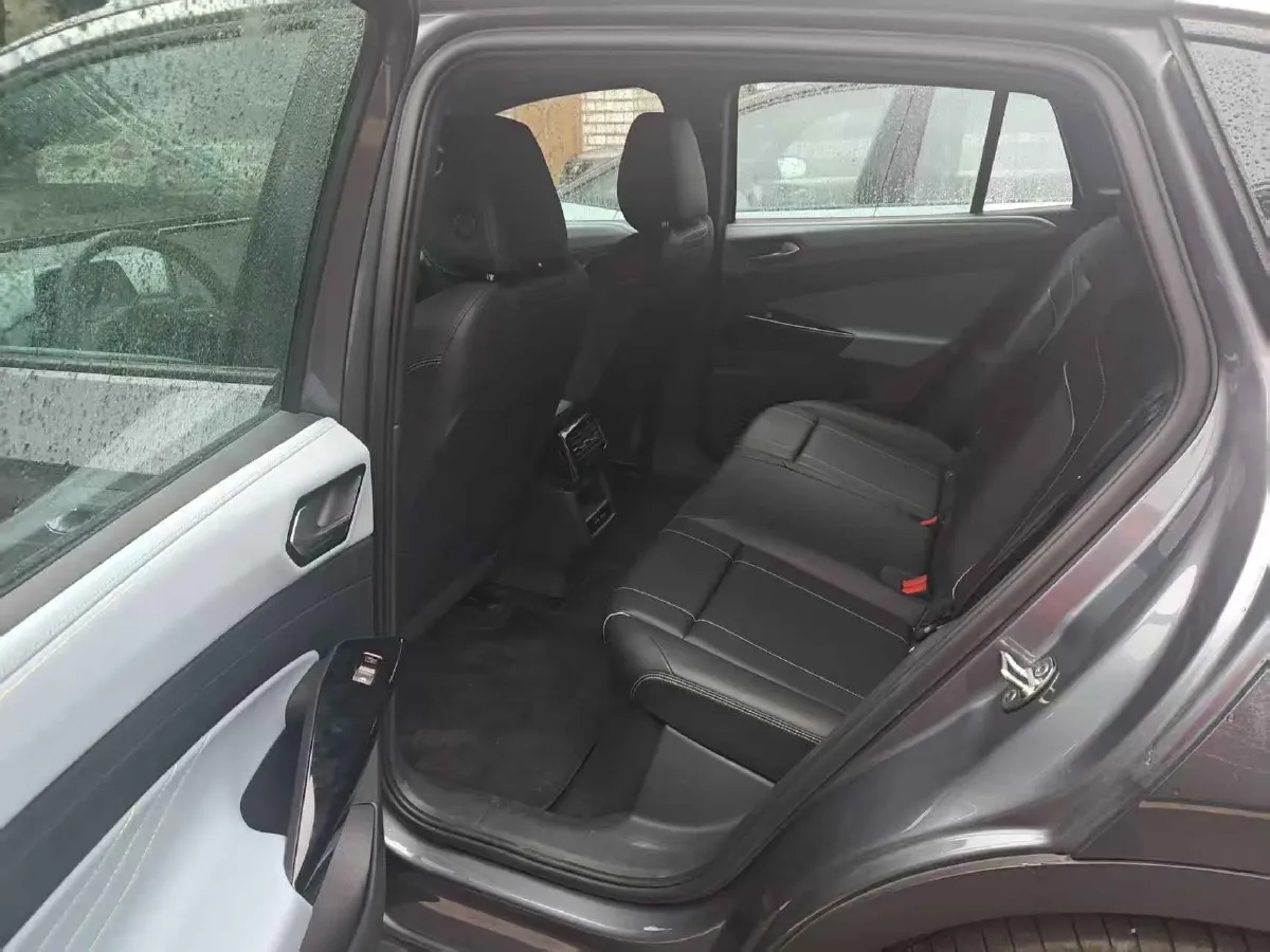 2025 Volkswagen ID.4 X BEV 52.8KWH,autocango,china used car exporter,china ev exporter,chinese used car exporter,chinese used ev exporter