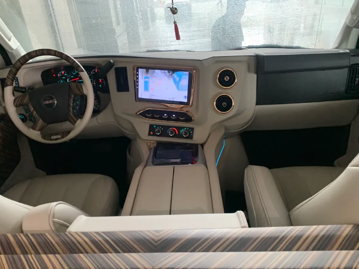 2020 Ford Tourneo 2.0T 203HP L4 6AT,autocango,china used car exporter,china ev exporter,chinese used car exporter,chinese used ev exporter
