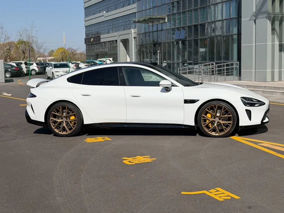 2024 MI SU7 BEV 101KWH,autocango,china used car exporter,china ev exporter,chinese used car exporter,chinese used ev exporter