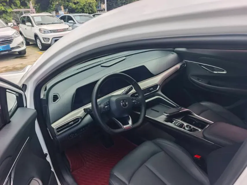 2020 ChangAn UNI-T 1.5T 180HP L4 7DCT,autocango,china used car exporter,china ev exporter,chinese used car exporter,chinese used ev exporter