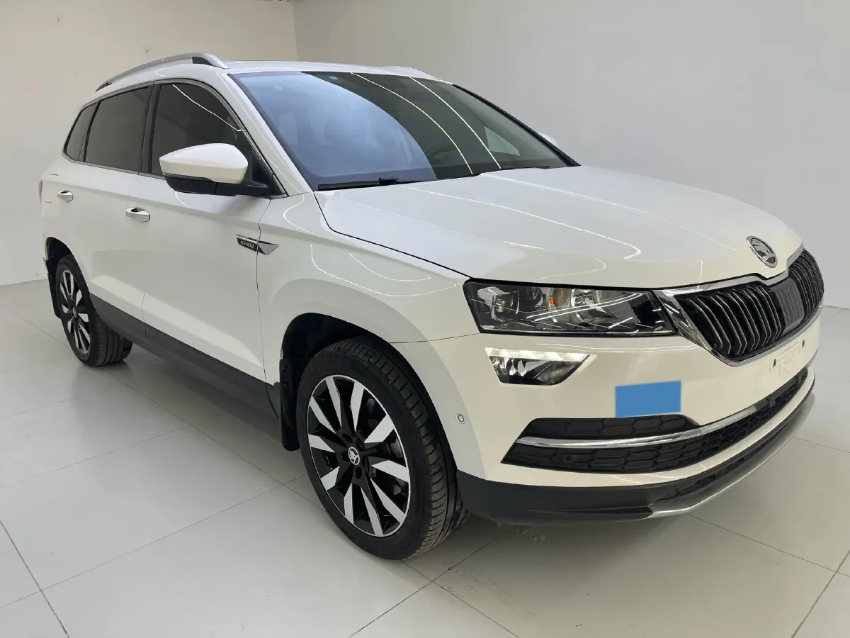 2021 Skoda Karoq 1.4T 150HP L4 7DCT,autocango,china used car exporter,china ev exporter,chinese used car exporter,chinese used ev exporter