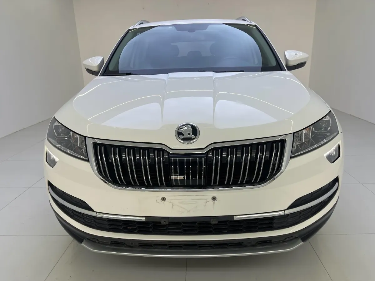 2021 Skoda Karoq 1.4T 150HP L4 7DCT,autocango,china used car exporter,china ev exporter,chinese used car exporter,chinese used ev exporter