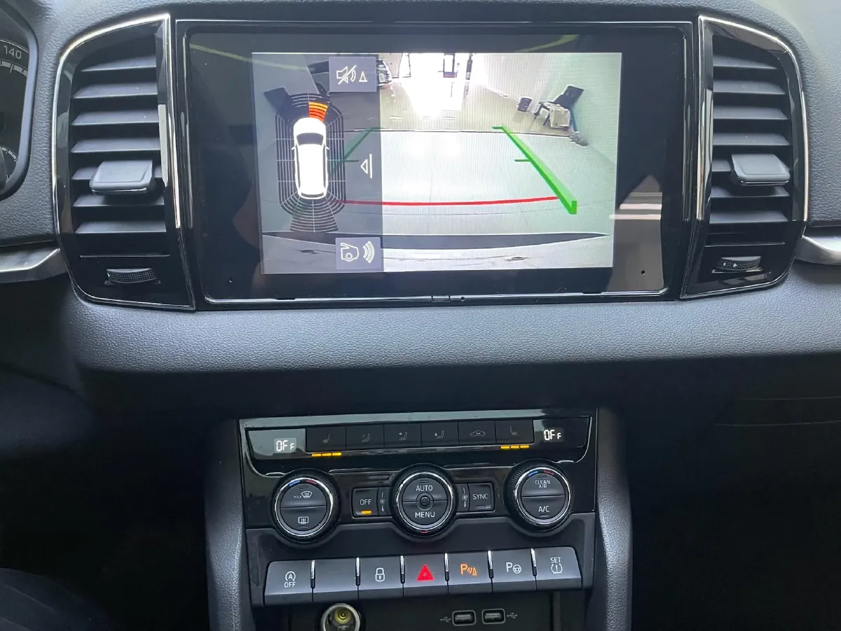 2021 Skoda Karoq 1.4T 150HP L4 7DCT,autocango,china used car exporter,china ev exporter,chinese used car exporter,chinese used ev exporter