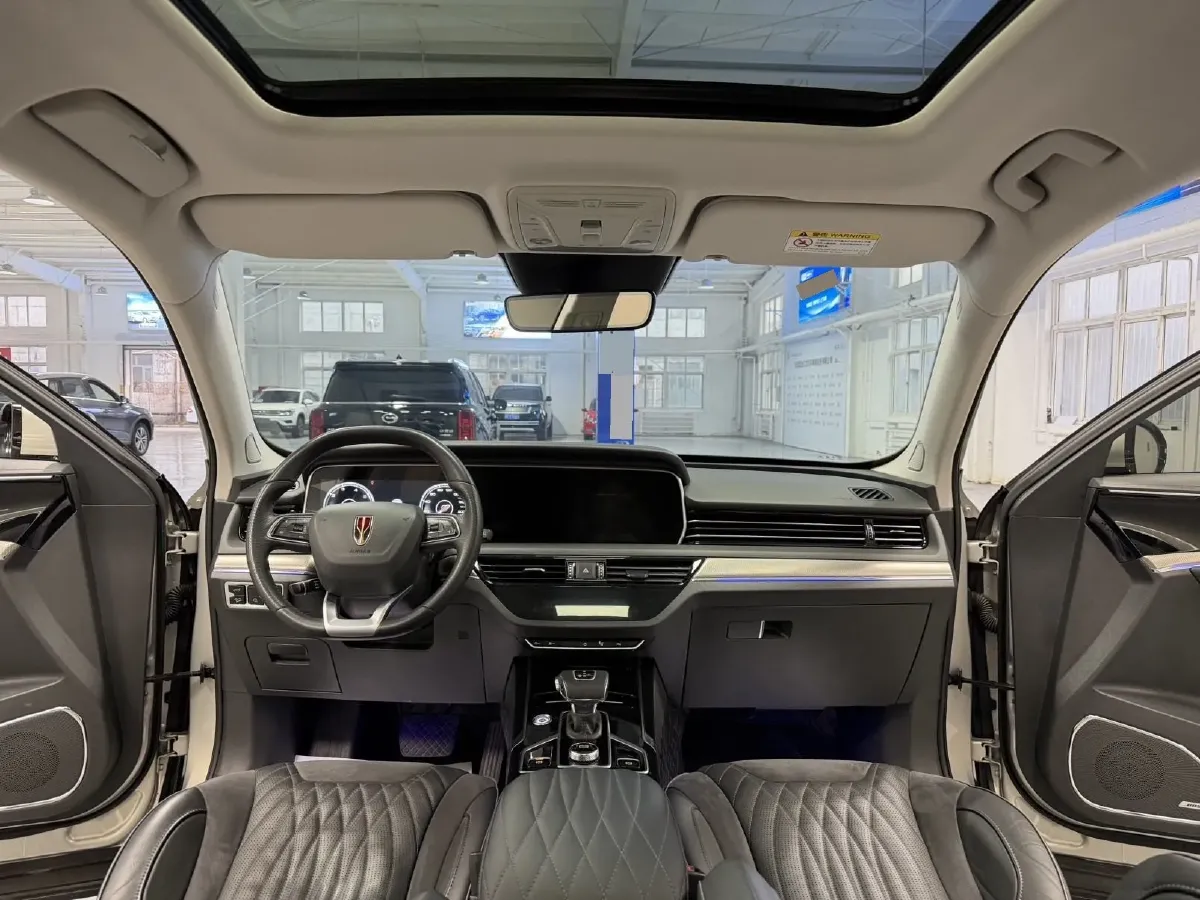 2022 HongQi HS5 2.0T 224HP L4 6AT,autocango,china used car exporter,china ev exporter,chinese used car exporter,chinese used ev exporter