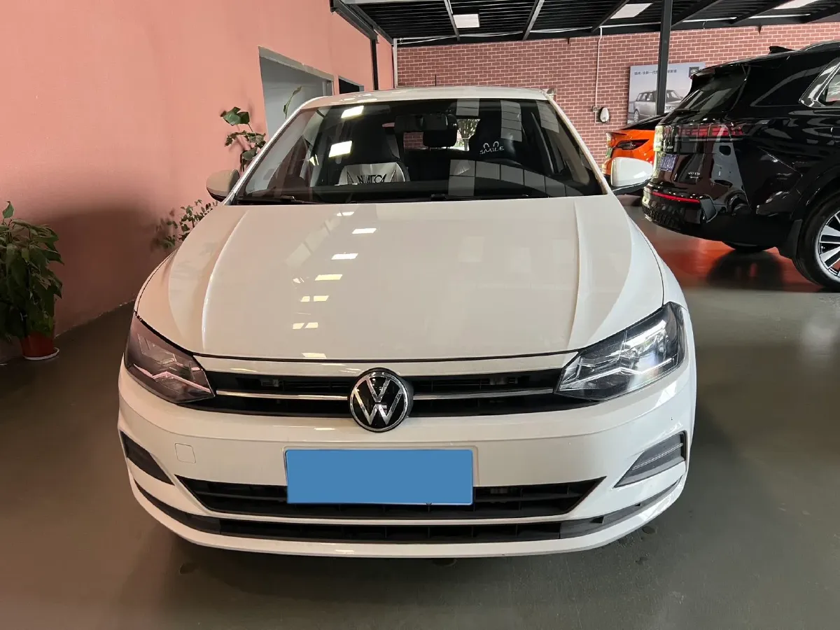 2023 Volkswagen Polo 1.5L 110HP L4 6AT,autocango,china used car exporter,china ev exporter,chinese used car exporter,chinese used ev exporter