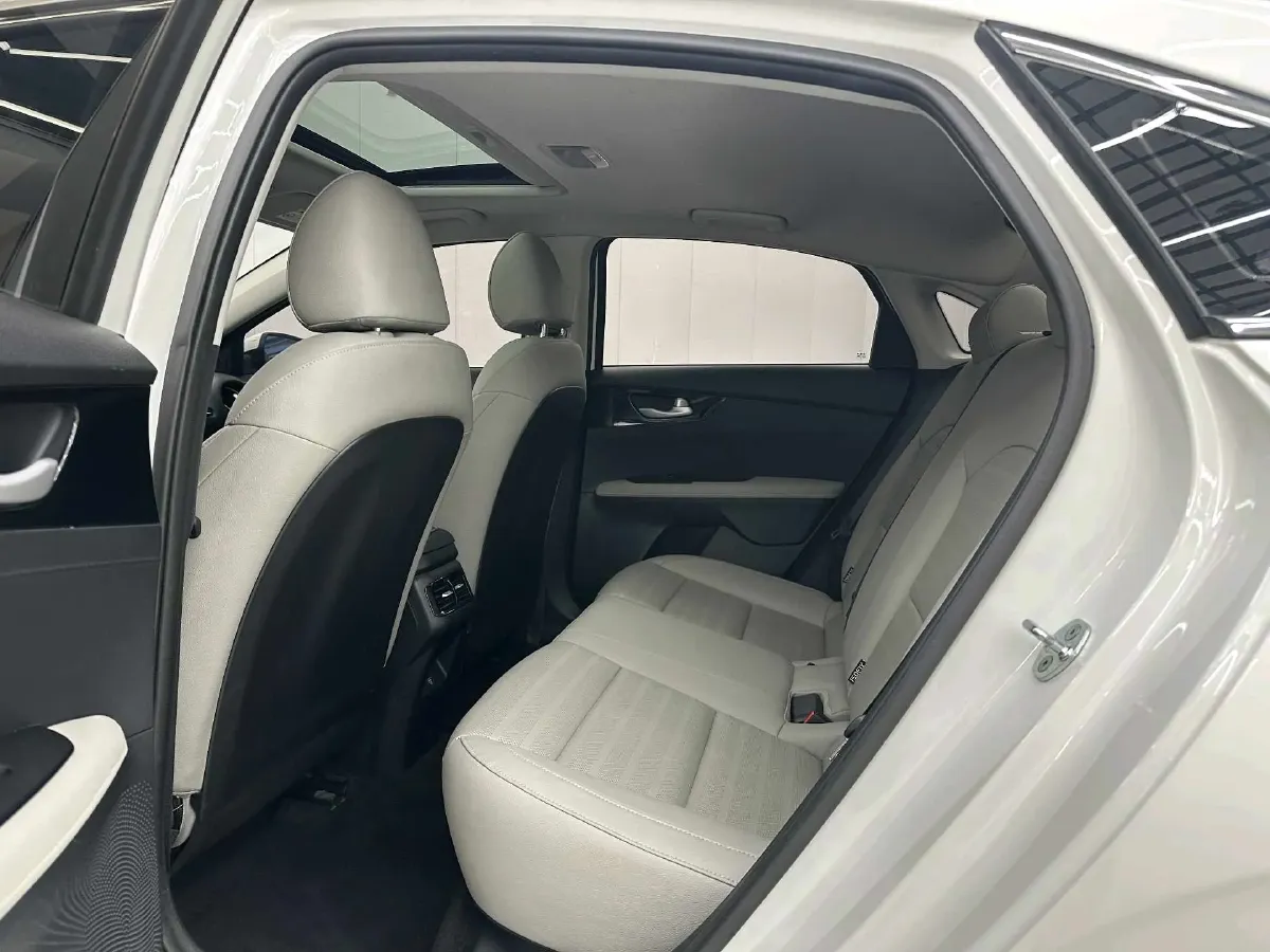 2023 Kia K3 1.5L 115HP L4 CVT,autocango,china used car exporter,china ev exporter,chinese used car exporter,chinese used ev exporter