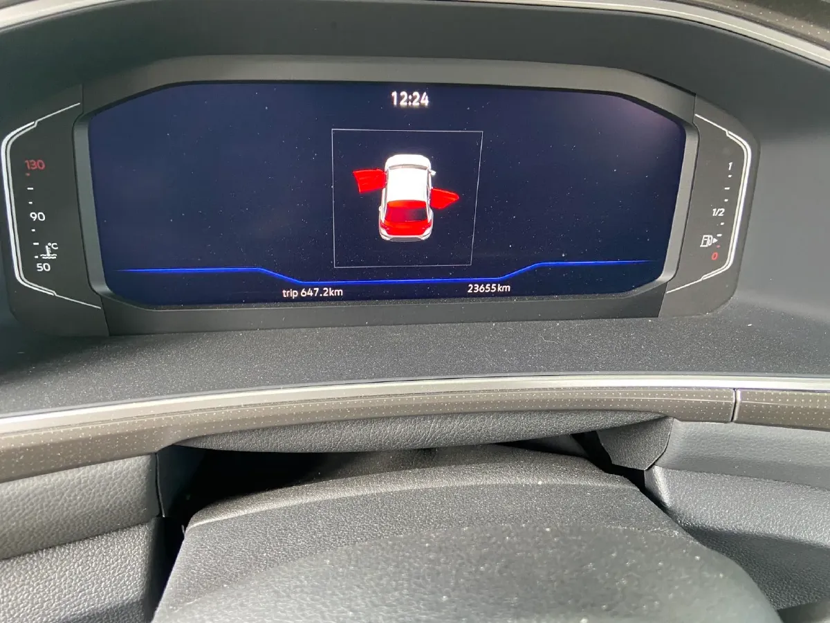 2023 Volkswagen T-Roc 1.5T 160HP L4 7DCT,autocango,china used car exporter,china ev exporter,chinese used car exporter,chinese used ev exporter