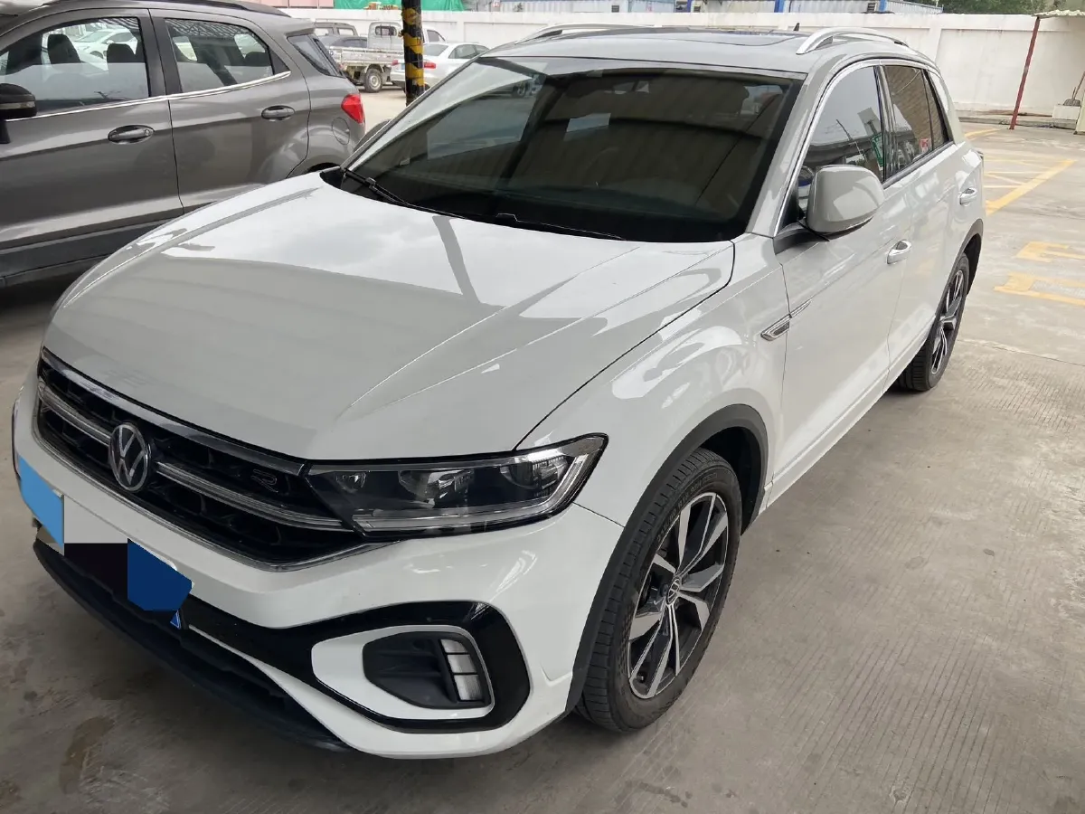 2023 Volkswagen T-Roc 1.5T 160HP L4 7DCT,autocango,china used car exporter,china ev exporter,chinese used car exporter,chinese used ev exporter