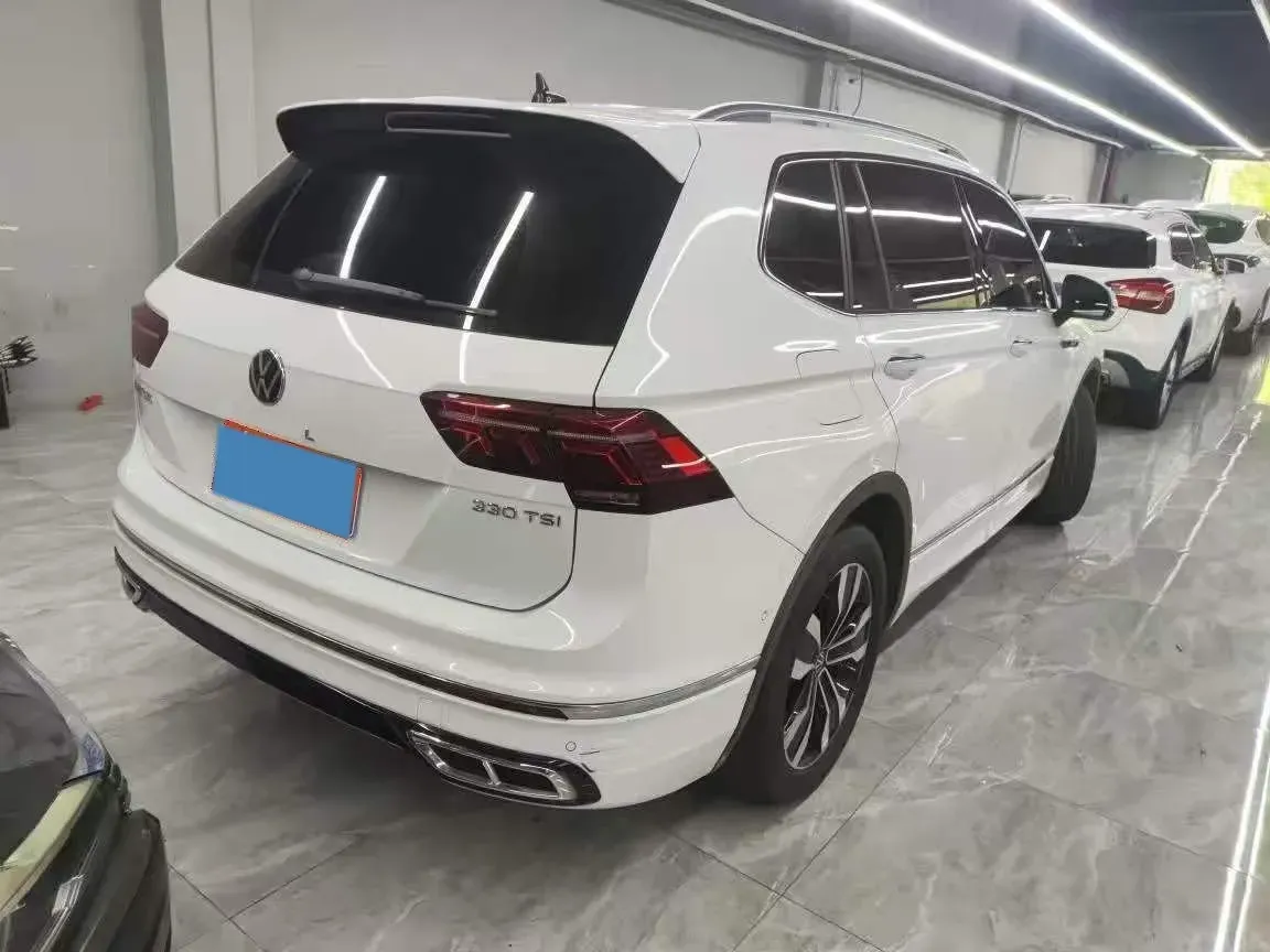 2023 Volkswagen Tiguan L 2.0T 186HP L4 7DCT,autocango,china used car exporter,china ev exporter,chinese used car exporter,chinese used ev exporter