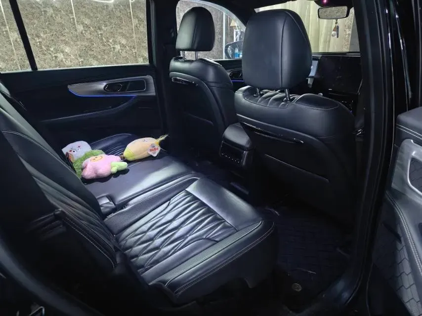 2022 GAC Trumpchi GS8 2.0T 190HP L4 E-CVT Hybrid,autocango,china used car exporter,china ev exporter,chinese used car exporter,chinese used ev exporter