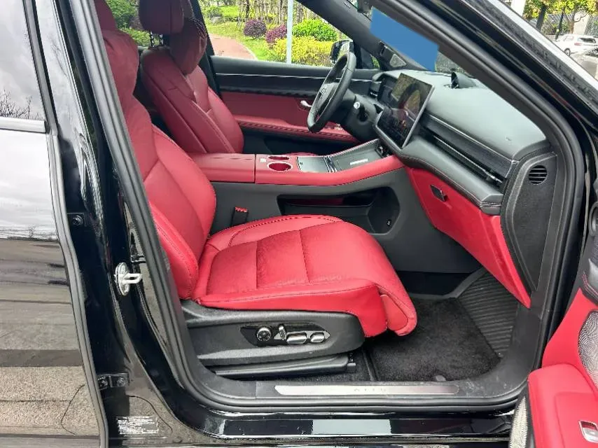 2025 AITO AITO M5 1.5T 152HP L4 REEV 42KWH,autocango,china used car exporter,china ev exporter,chinese used car exporter,chinese used ev exporter