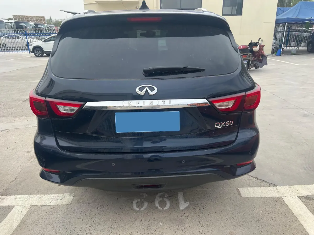 2016 Mercedes-Benz V Class 2.0T 211HP L4 7AT,autocango,china used car exporter,china ev exporter,chinese used car exporter,chinese used ev exporter