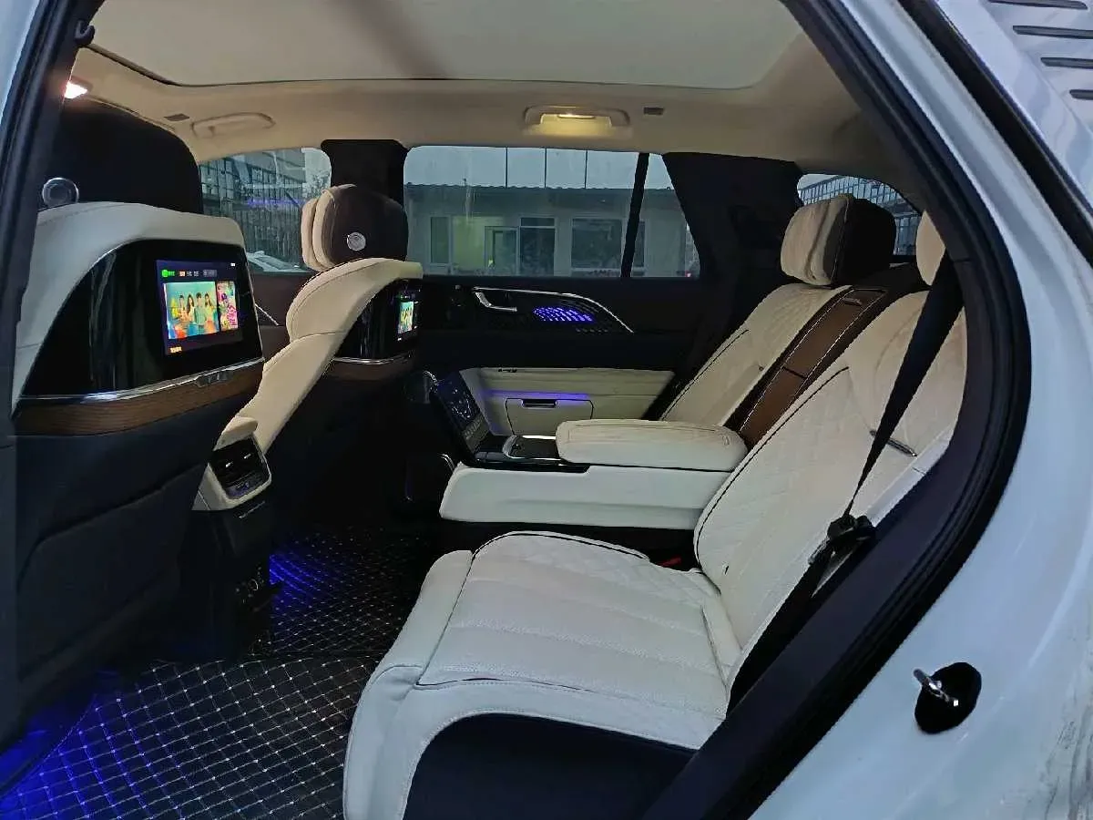 2022 HongQi E-HS9 BEV 120KWH,autocango,china used car exporter,china ev exporter,chinese used car exporter,chinese used ev exporter