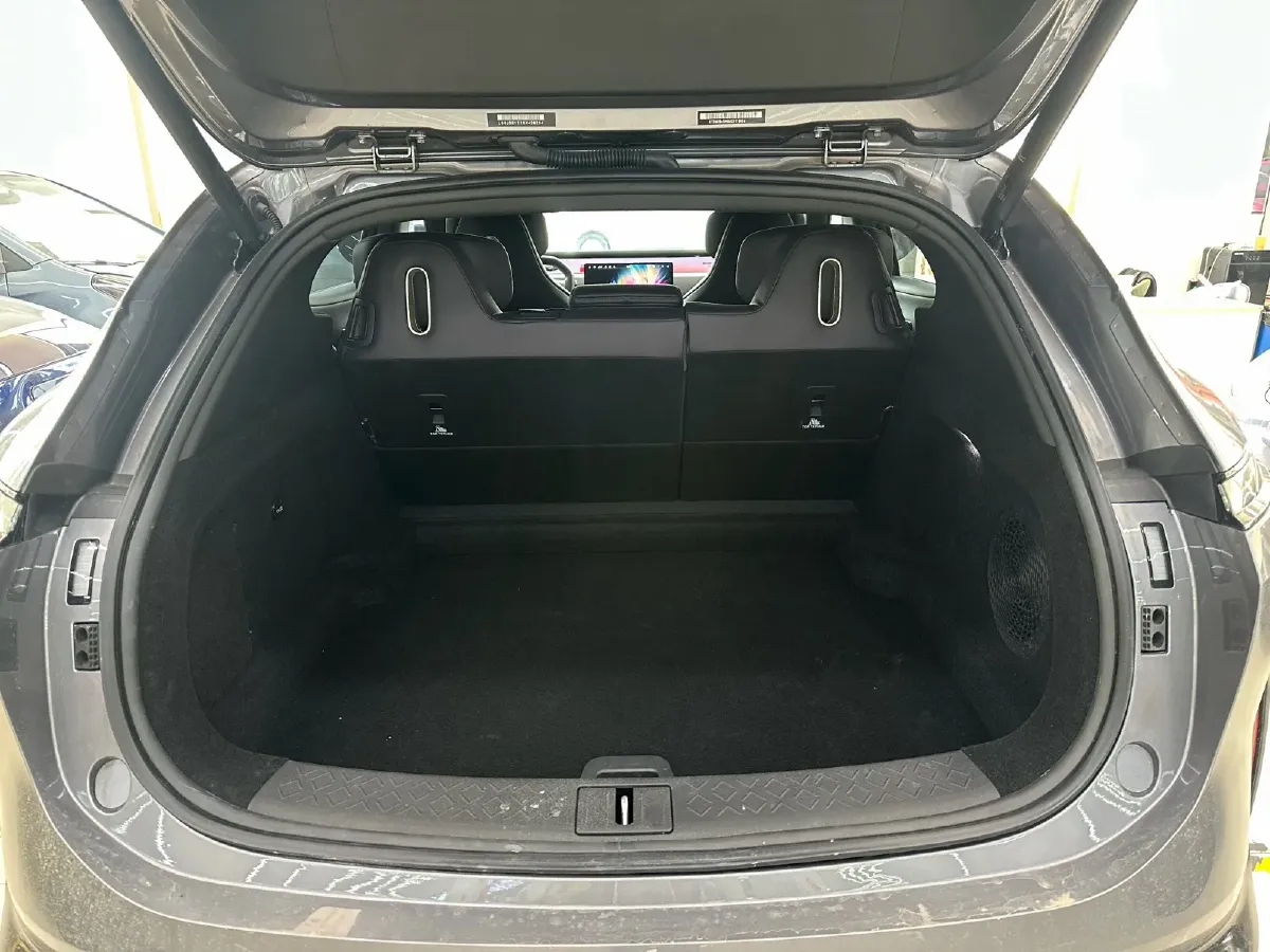 2026 Avatr 07 BEV,autocango,china used car exporter,china ev exporter,chinese used car exporter,chinese used ev exporter