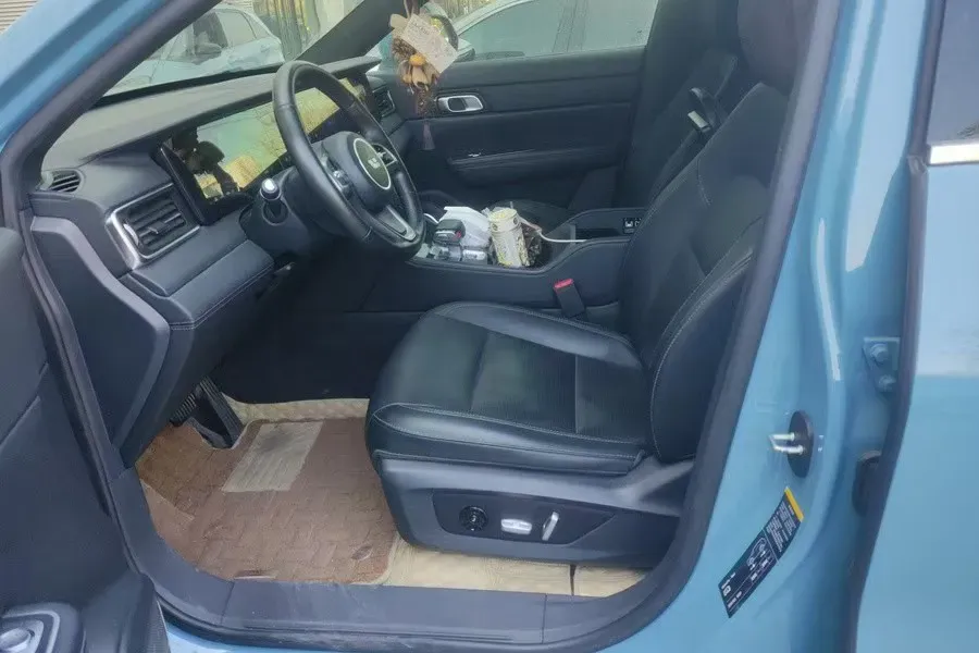 2021 Li ONE Range Extended 131HP REEV 40.5KWH,autocango,china used car exporter,china ev exporter,chinese used car exporter,chinese used ev exporter