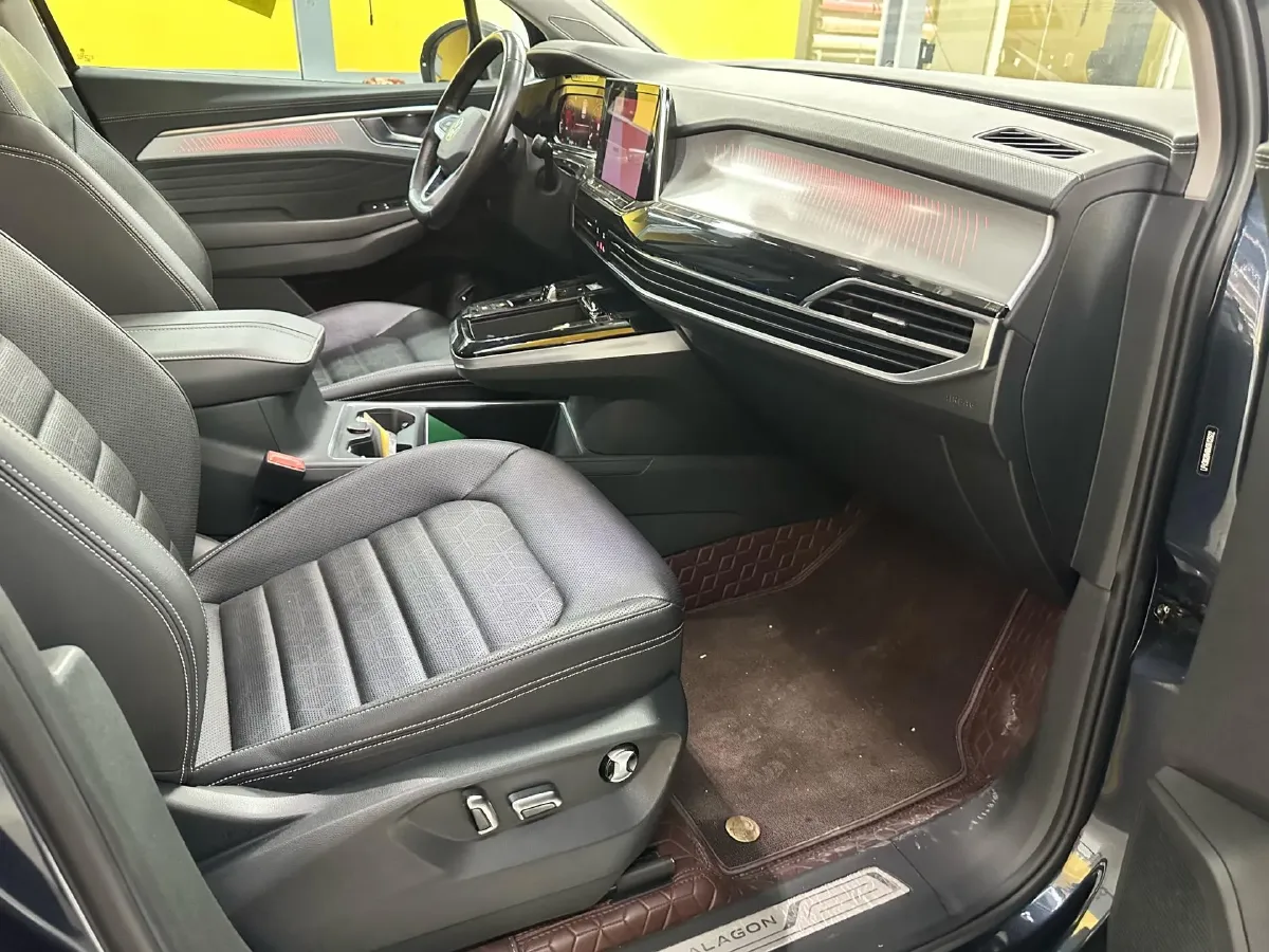 2021 Volkswagen Talagon 2.0T 220HP L4 7DCT,autocango,china used car exporter,china ev exporter,chinese used car exporter,chinese used ev exporter