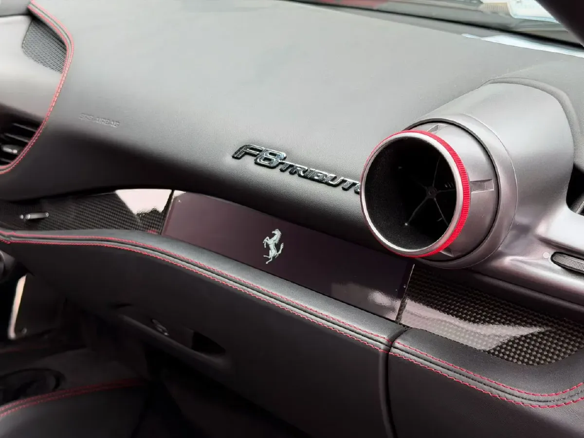 2019 Aston Martin DB11 5.2T 639HP V12 8AT,autocango,china used car exporter,china ev exporter,chinese used car exporter,chinese used ev exporter