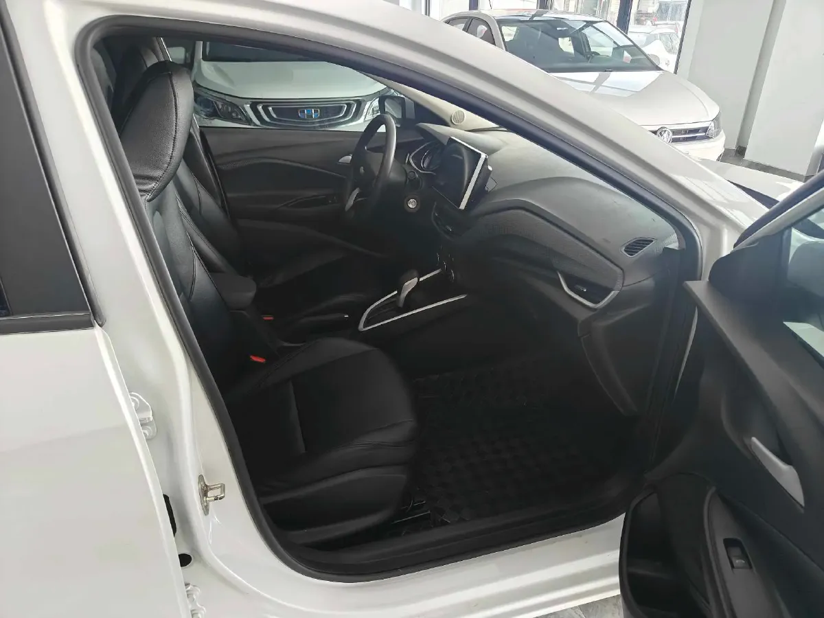 2020 Chevrolet Cavalier 1.0T 125HP L3 6AT,autocango,china used car exporter,china ev exporter,chinese used car exporter,chinese used ev exporter