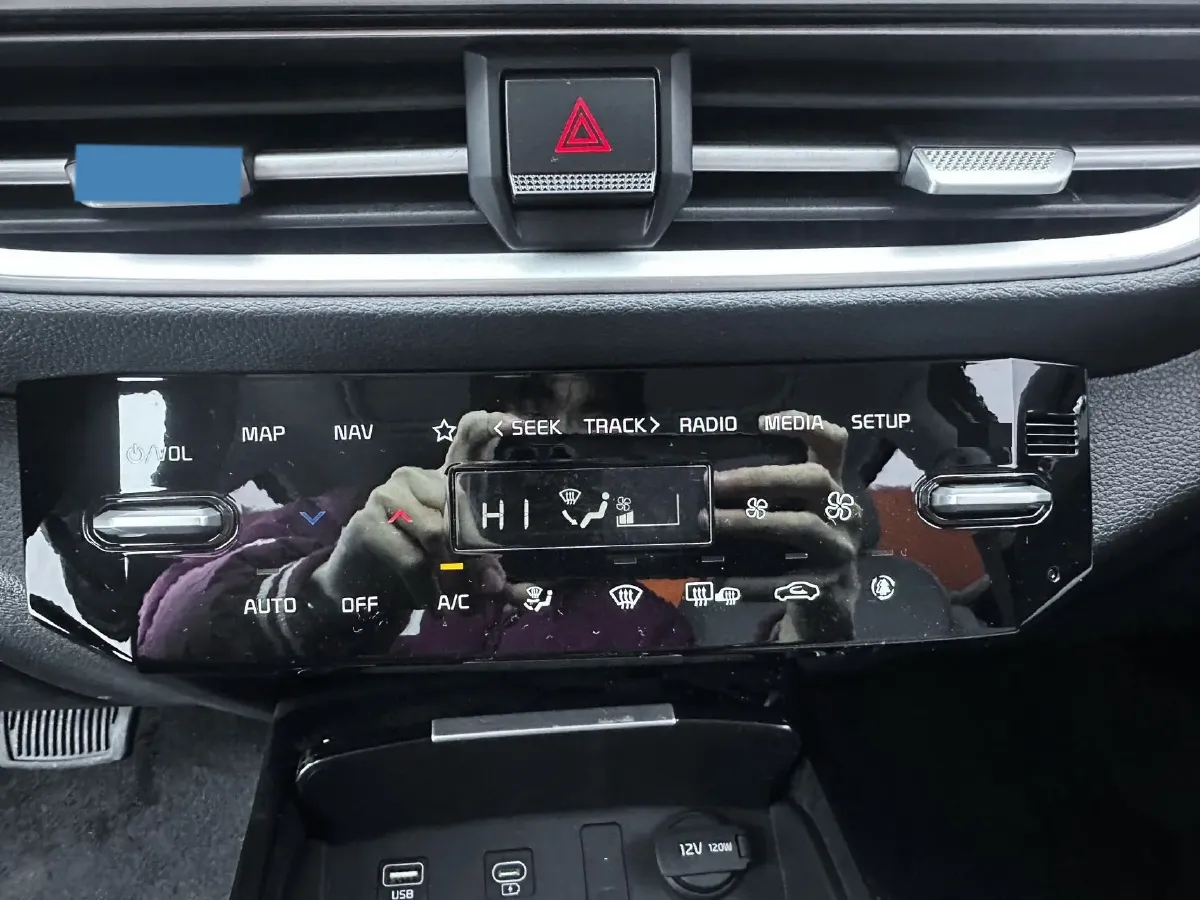 2023 Kia K3 1.5L 115HP L4 CVT,autocango,china used car exporter,china ev exporter,chinese used car exporter,chinese used ev exporter