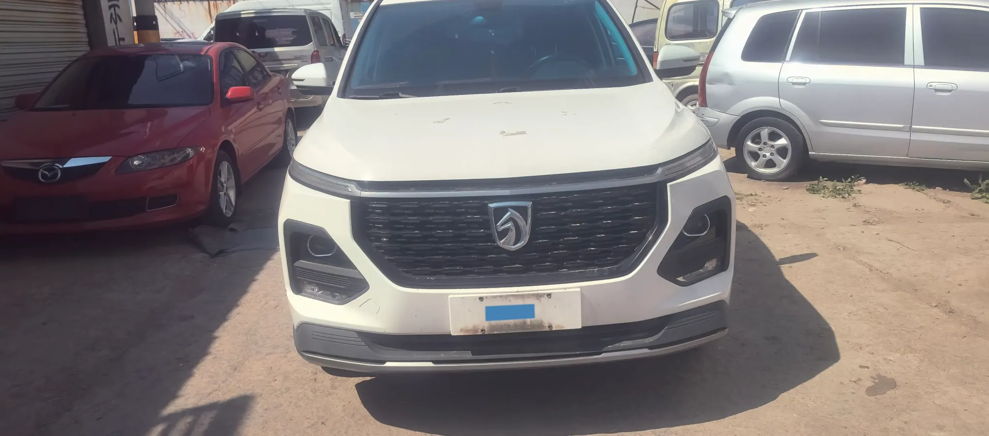 2020 BaoJun 530 1.5T 147HP L4 6MT,autocango,china used car exporter,china ev exporter,chinese used car exporter,chinese used ev exporter