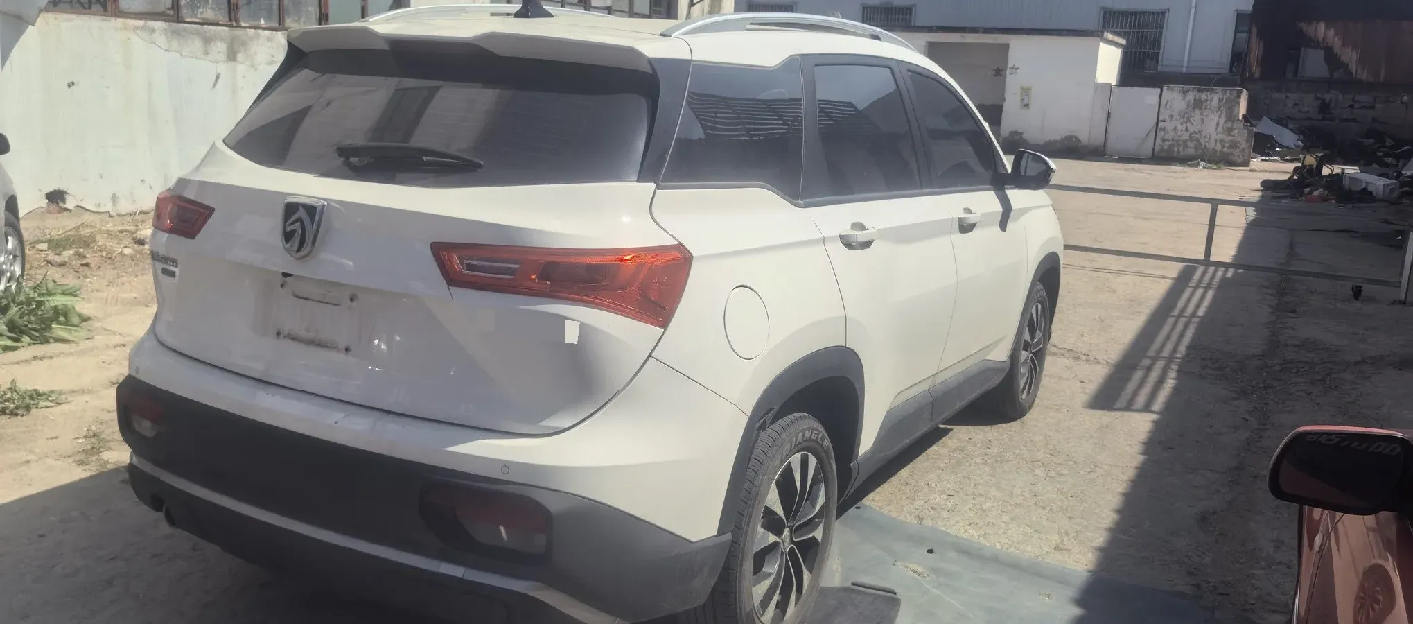 2020 BaoJun 530 1.5T 147HP L4 6MT,autocango,china used car exporter,china ev exporter,chinese used car exporter,chinese used ev exporter