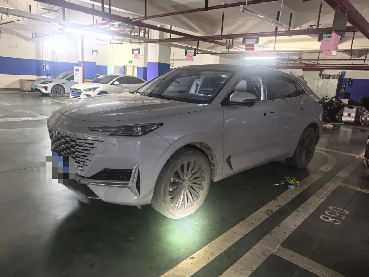 2021 ChangAn UNI-K 2.0T 233HP L4 8AT,autocango,china used car exporter,china ev exporter,chinese used car exporter,chinese used ev exporter