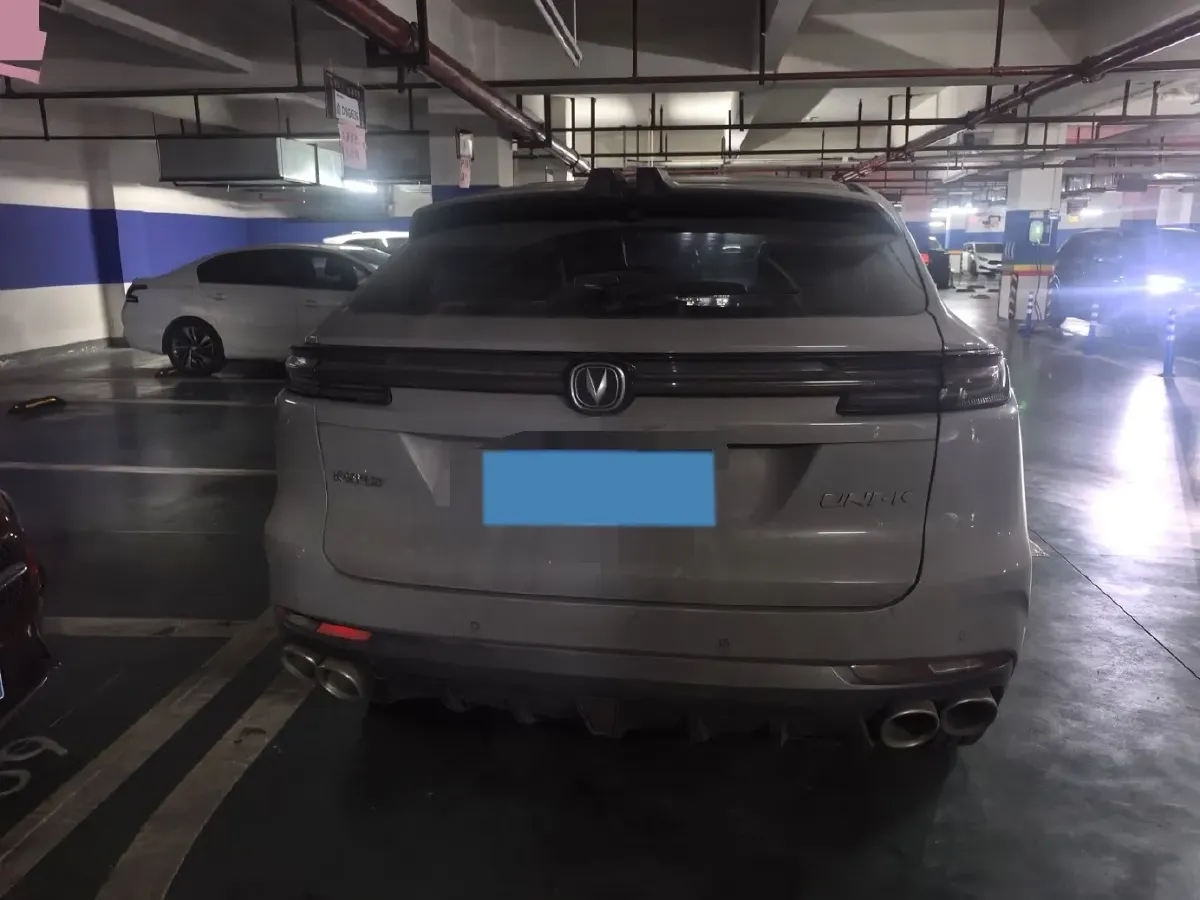 2021 ChangAn UNI-K 2.0T 233HP L4 8AT,autocango,china used car exporter,china ev exporter,chinese used car exporter,chinese used ev exporter