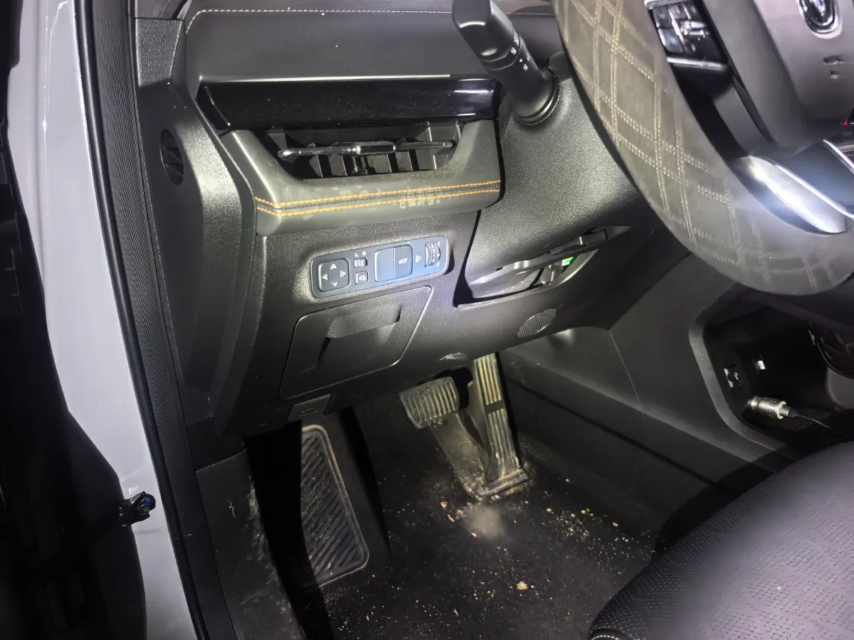 2021 ChangAn UNI-K 2.0T 233HP L4 8AT,autocango,china used car exporter,china ev exporter,chinese used car exporter,chinese used ev exporter