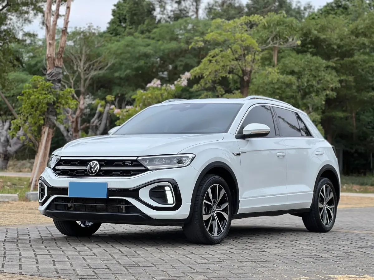 2023 Volkswagen T-Roc 1.5T 160HP L4 7DCT,autocango,china used car exporter,china ev exporter,chinese used car exporter,chinese used ev exporter
