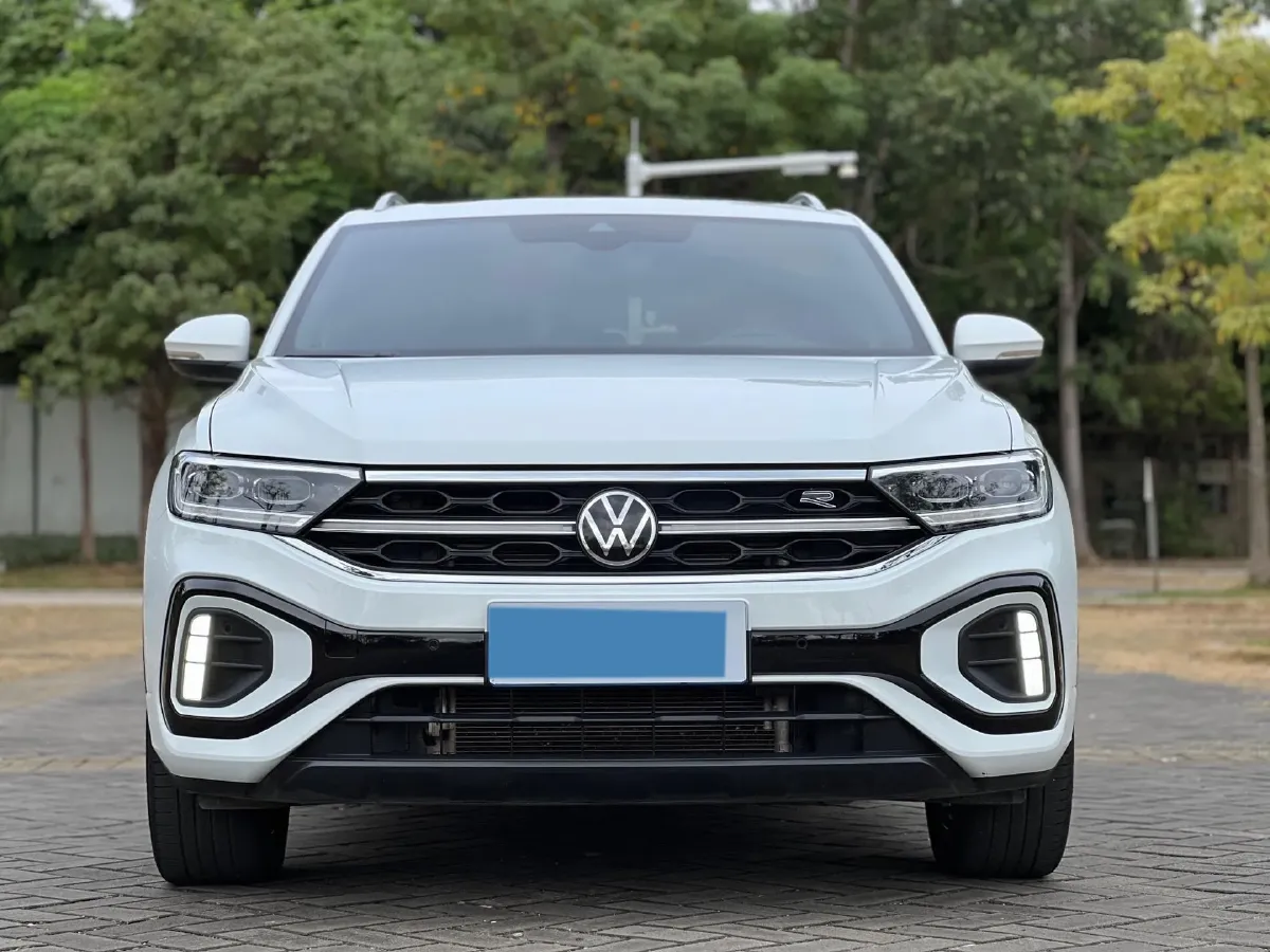 2023 Volkswagen T-Roc 1.5T 160HP L4 7DCT,autocango,china used car exporter,china ev exporter,chinese used car exporter,chinese used ev exporter