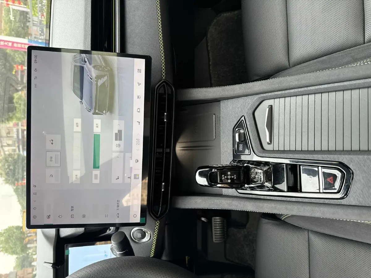 2025 LYNK&CO 03 1.5T 181HP L4 7DCT,autocango,china used car exporter,china ev exporter,chinese used car exporter,chinese used ev exporter