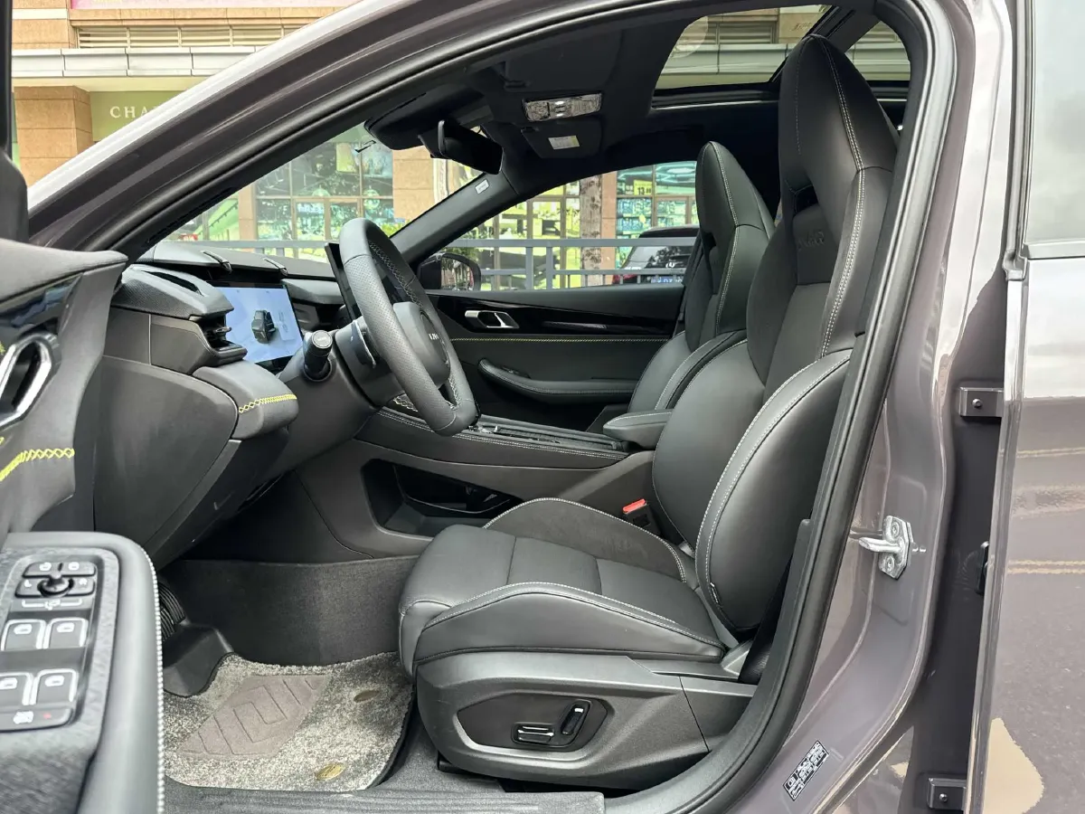 2025 LYNK&CO 03 1.5T 181HP L4 7DCT,autocango,china used car exporter,china ev exporter,chinese used car exporter,chinese used ev exporter