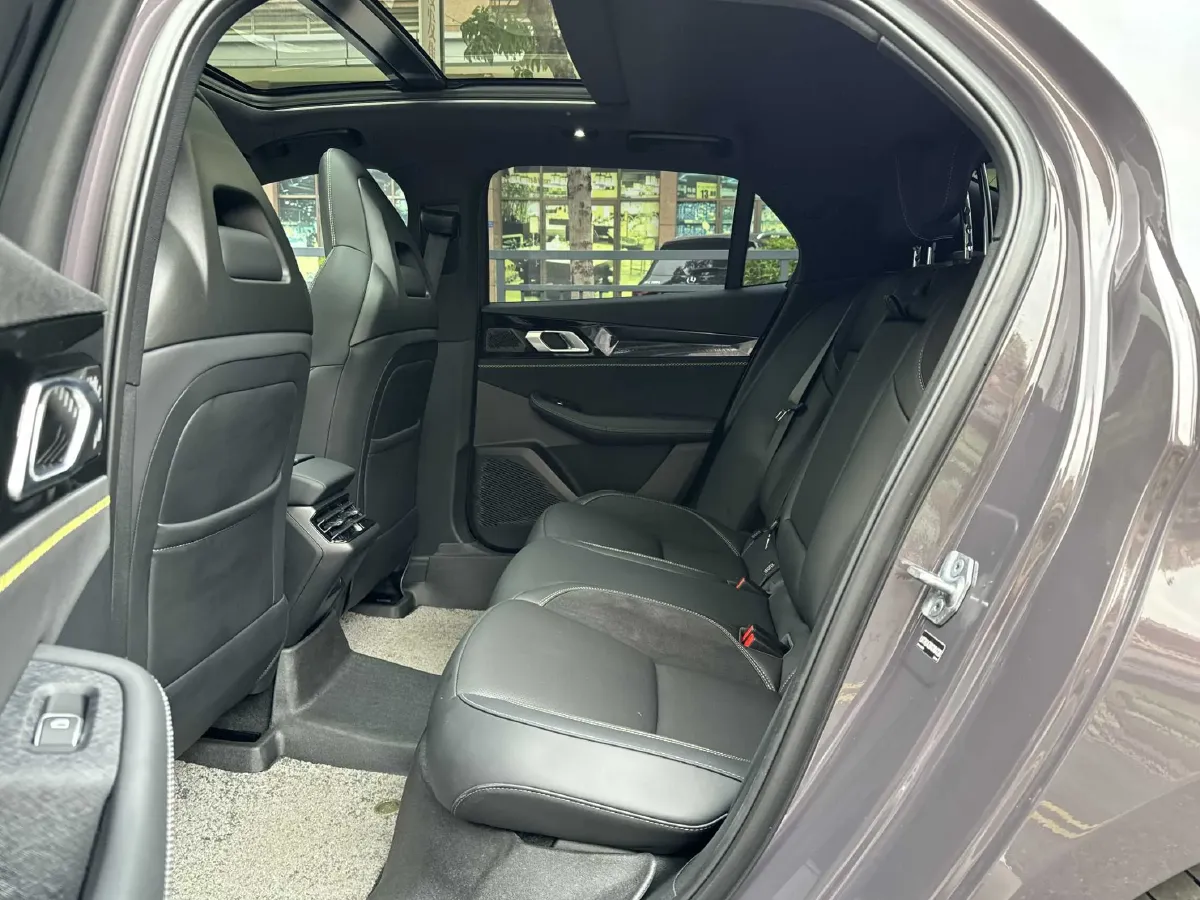 2025 LYNK&CO 03 1.5T 181HP L4 7DCT,autocango,china used car exporter,china ev exporter,chinese used car exporter,chinese used ev exporter