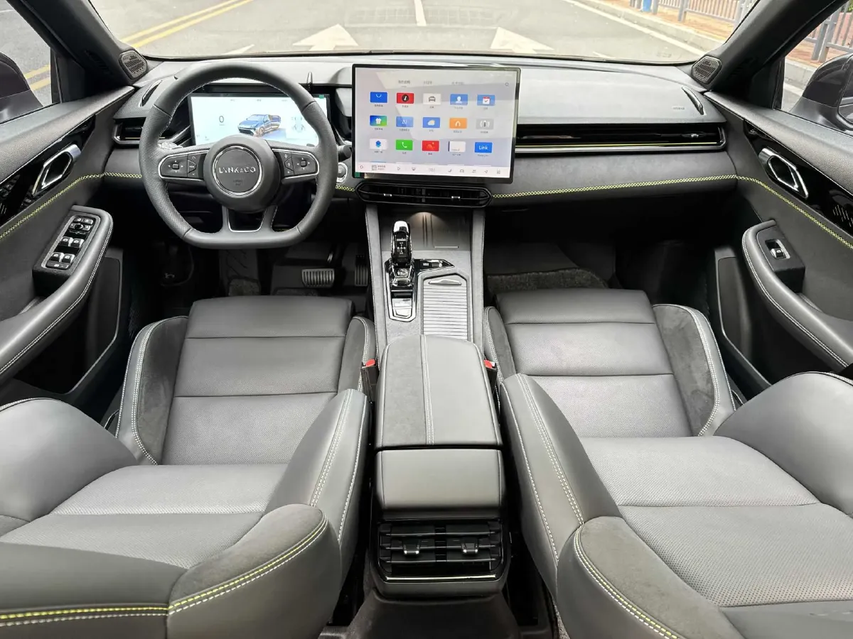 2025 LYNK&CO 03 1.5T 181HP L4 7DCT,autocango,china used car exporter,china ev exporter,chinese used car exporter,chinese used ev exporter